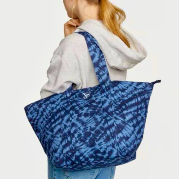 Victoria’s Secret Blue Tie Dye Weekender Tote Bag Large Nwt - Picture 1 of 7